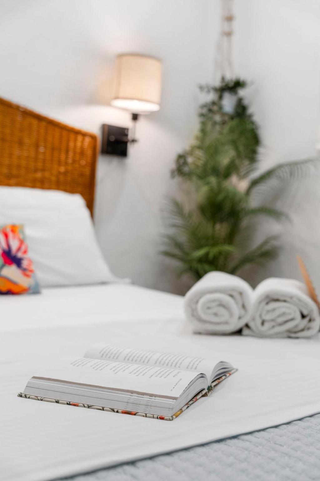 Stunning Little Havana Suites Close To Airport, Calle Ocho, Brickell, Wynwood And The Beaches - Free Parking ไมอามี ภายนอก รูปภาพ